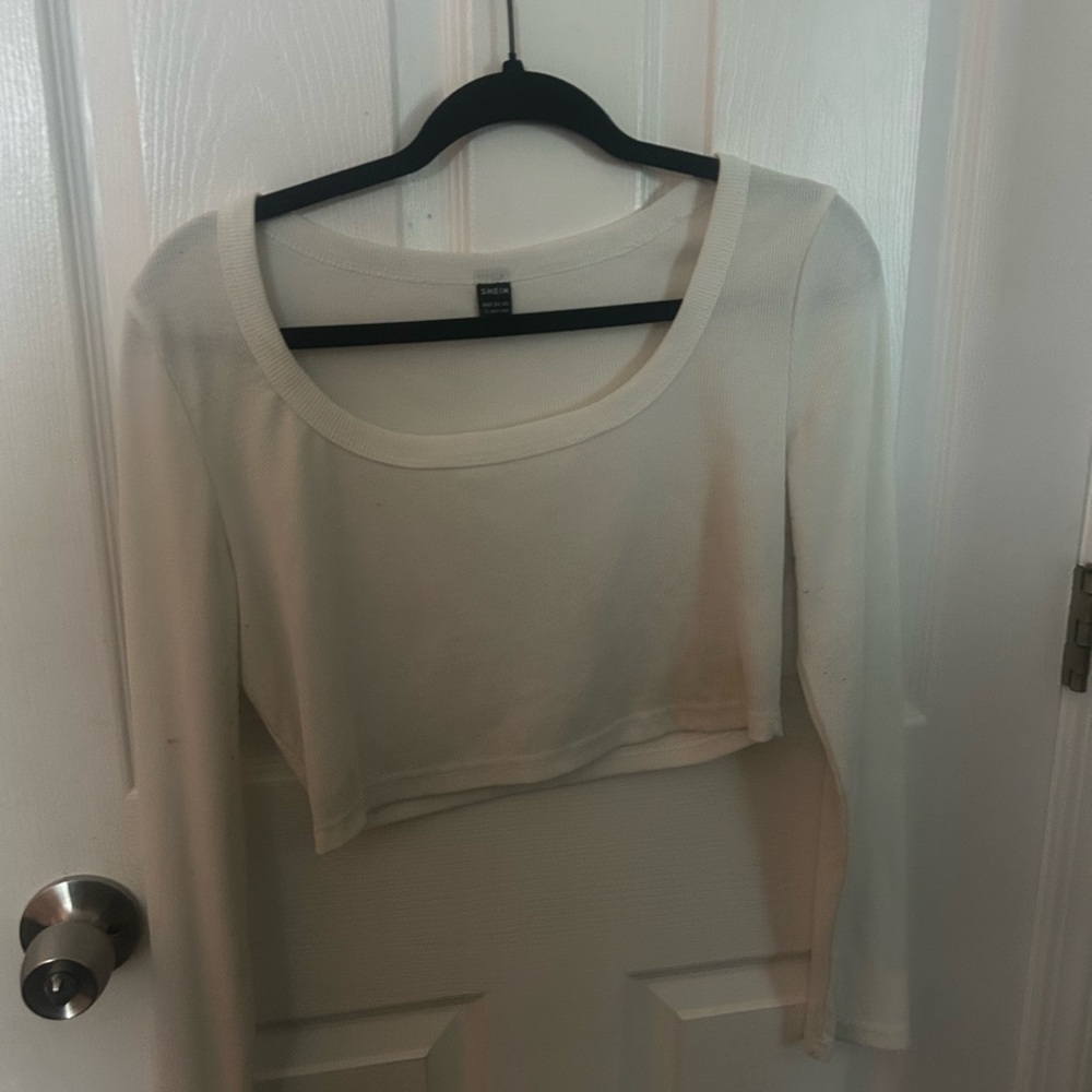 Women's Cream Long Sleeve Crop Top